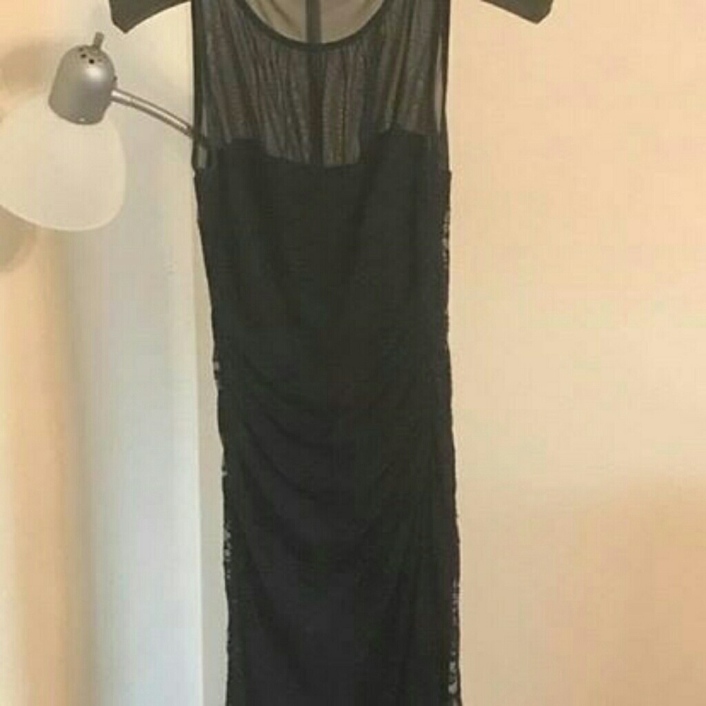 Scoop-neck illusion neckline sleeveless maxi dress